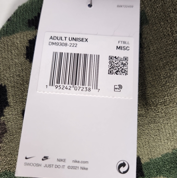 NWT Unisex University Of Georgia Bulldogs Nike Cuffed Beanie - Picture 3 of 7